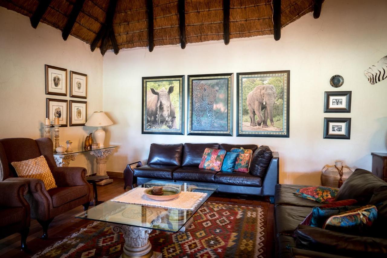 Umkumbe Safari Lodge Riverside Skukuza Kültér fotó